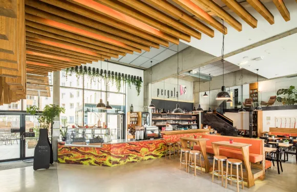 Lokal-Café-Bar Pergola