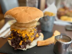 Shears Inn Paris Gates