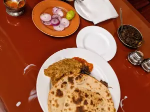 Tandoor Chillies Restaurant