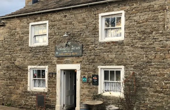 Victoria Arms