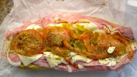 Anthony's Italian Specialties in 斯托納姆
