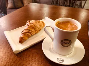 Piyes Coffee
