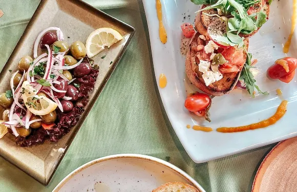 Micri Acropoli Restaurant & Bar