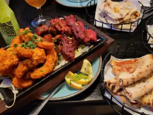 The New Cottage Bar & Grill