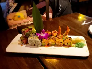 Nozawa Sushi & Teppanyaki