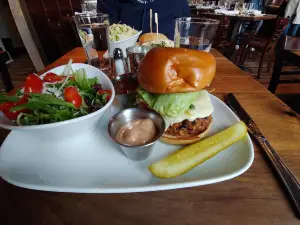 Spotted Horse Tavern