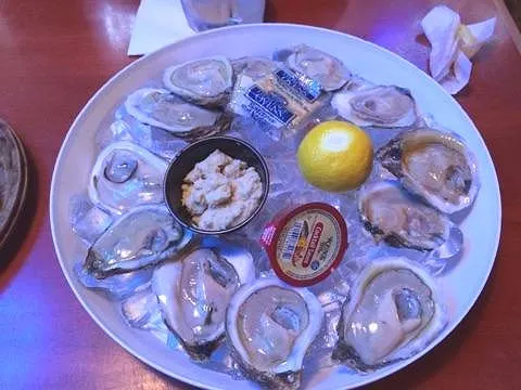 Hooters
