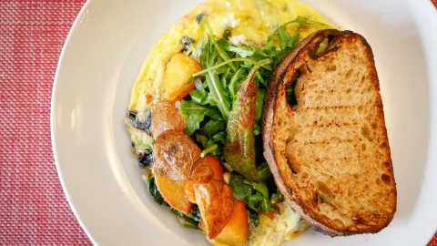 Early Bird Restaurant-Bradburn Village in コロラド州