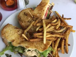Roots Cafe