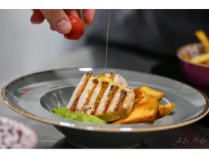 Street Restaurant 21210
