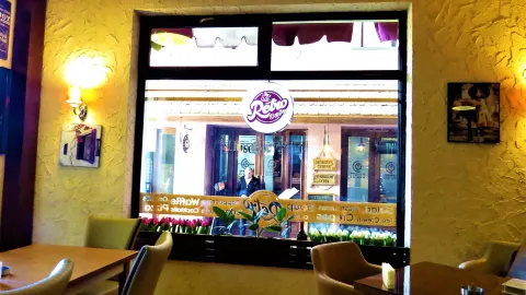 Retro Cafe in Georgia