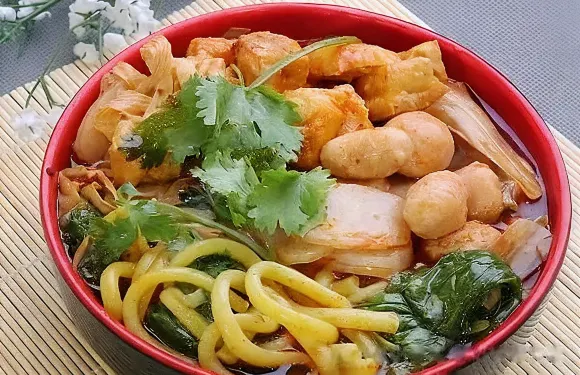 刁四麻辣燙（梅山商業步行街店）