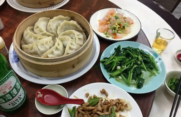 南北餃子館