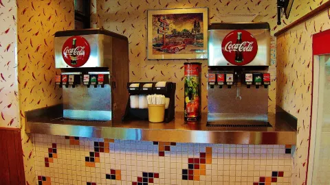 Burgerville in มัลท์โนมาห์ เคาน์ตี