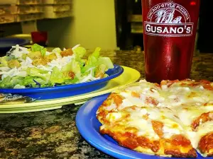 Gusano's Chicago Style Pizzeria