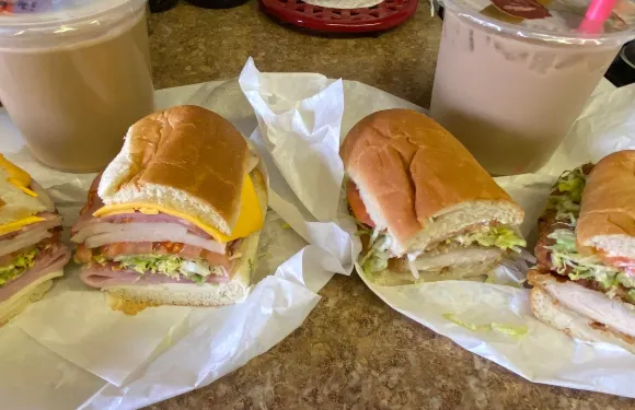 Gene's Grinders