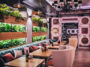 Cafe de Vino