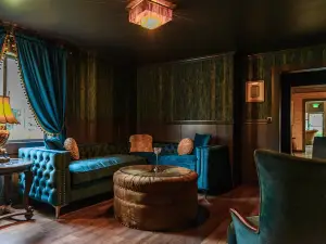 The Lazy Ballerina Wine Bar