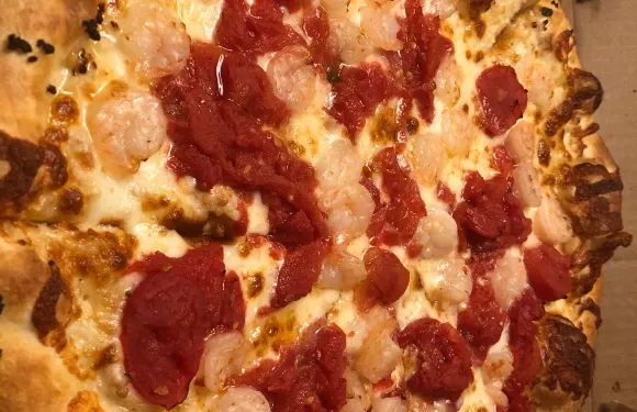 Paradise Pizza- Dennis
