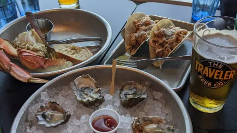Salty Girls Seafood Co in 세킴