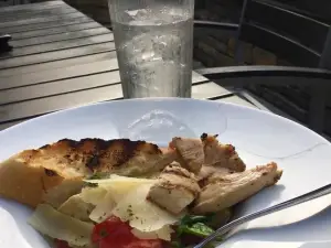 THE POINT Patio Bar & Bistro