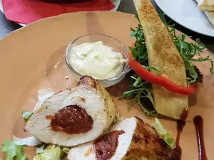 Hacianda Ranchero-Restaurace A Penzion