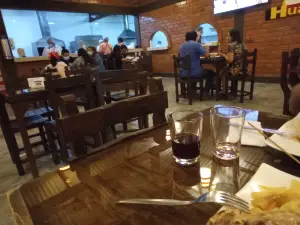 Pollos y Parrillas "Huayas"