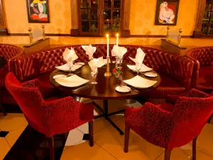 Picasso Restaurant, Mount Soche
