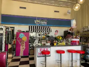 The Main Cafe