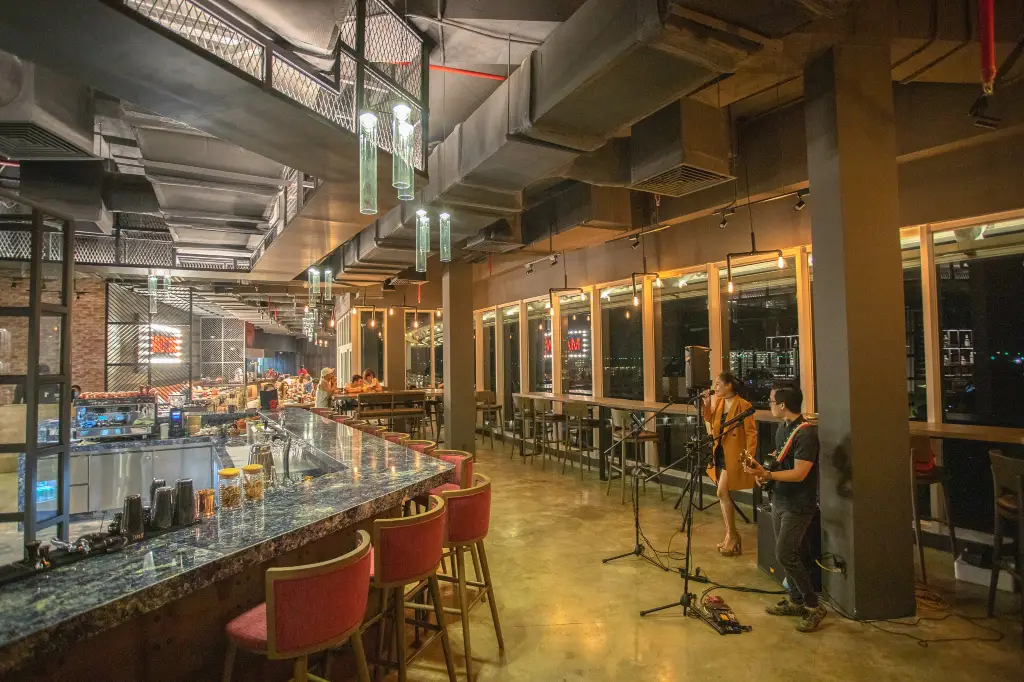 Mad Cow Wine & Grill