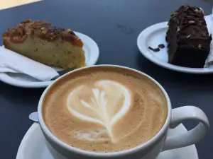 Leaf & Bean