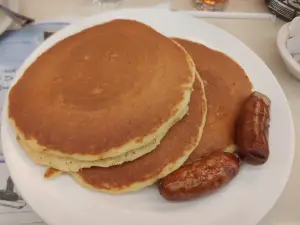 Lake Grove Diner