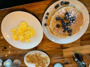 Starwood Cafe