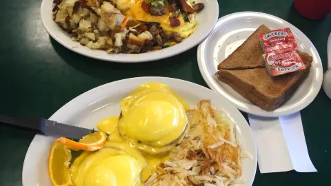 Henry's Cafe in Tehachapi