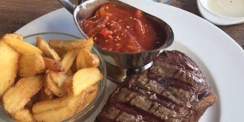 Mama Muu Steakhouse & Tapas