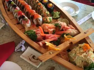 Thai Island Restaurant & Sushi Bar