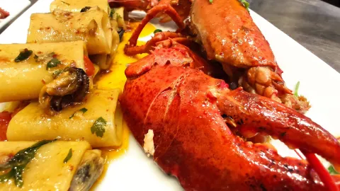 Trattoria Loro di Napoli in モンツァ