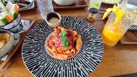 AlFresco Coron in コロン
