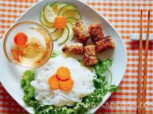 Acacias Vietnamese Restaurant (Nem, Pho, Bun Cha....)