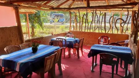 Sandra Restaurant & Roti Cafe in Dambulla