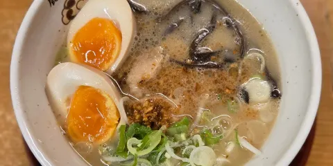 豚とろ ラーメン