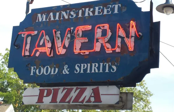 Main Street Tavern & Pizza
