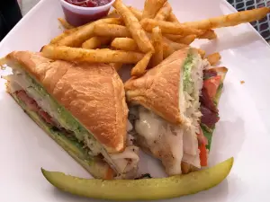 Oskar Blues Grill & Brew - Lyons