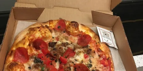 Il Vicino Wood Oven Pizza