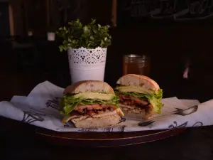 Blue Luna Café