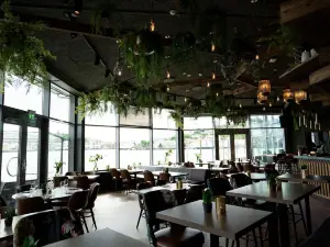 Bryggekanten Brasserie & Bache Bar