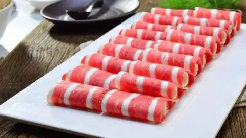 牛牛煎锅牛肉店(中兴分店) in Danzhou