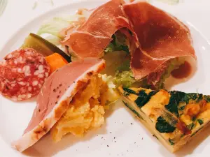 Uchina Italian Sola