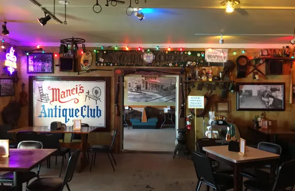Manci's Antique Club Restaurant