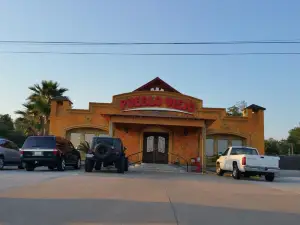 Pueblo Viejo Livingston
